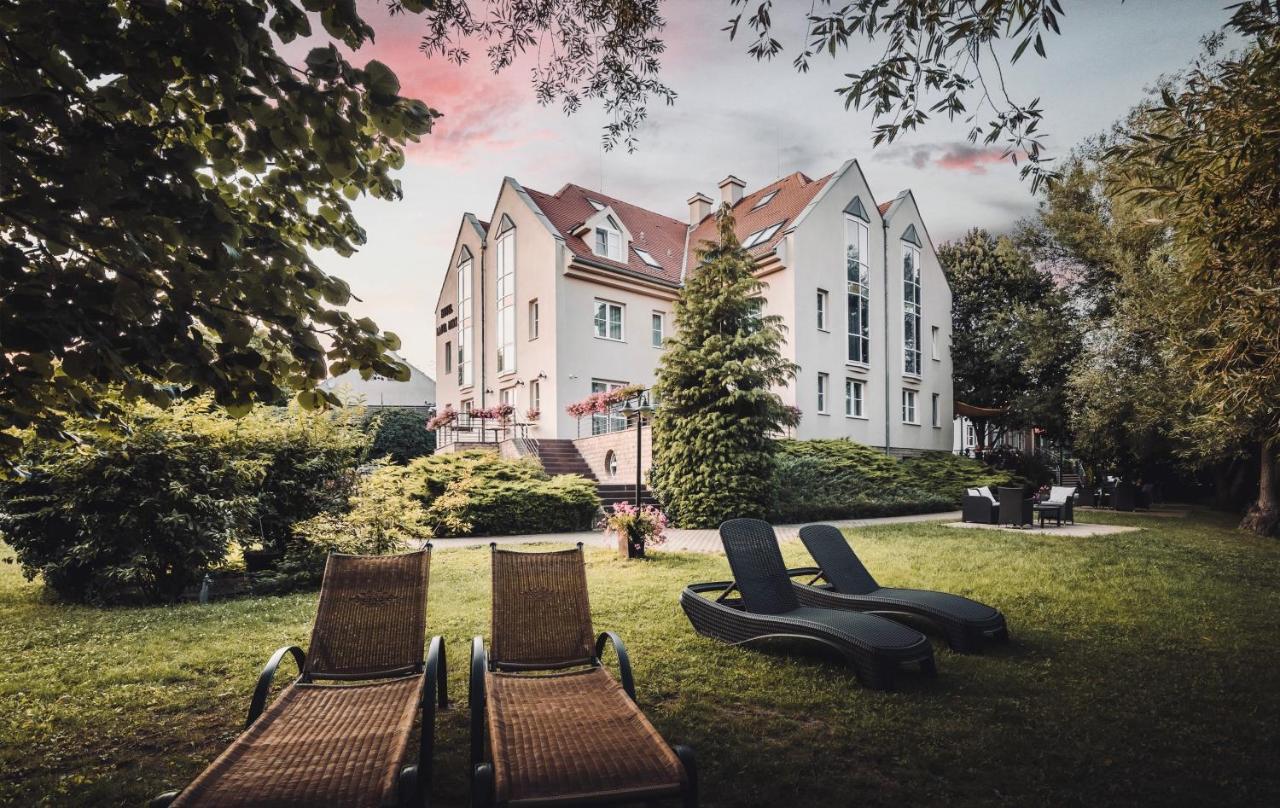 Hotel Lajta Park Mosonmagyaróvár Exterior foto